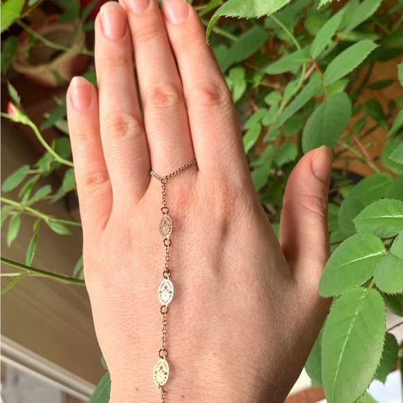 Hand Crafted Gold Chain Bracelet - Picture 6 of 6